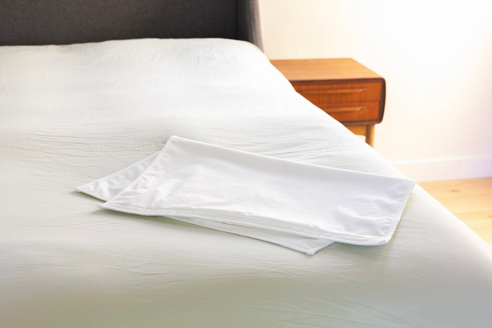 Essential Organic Cotton Pillow Protector