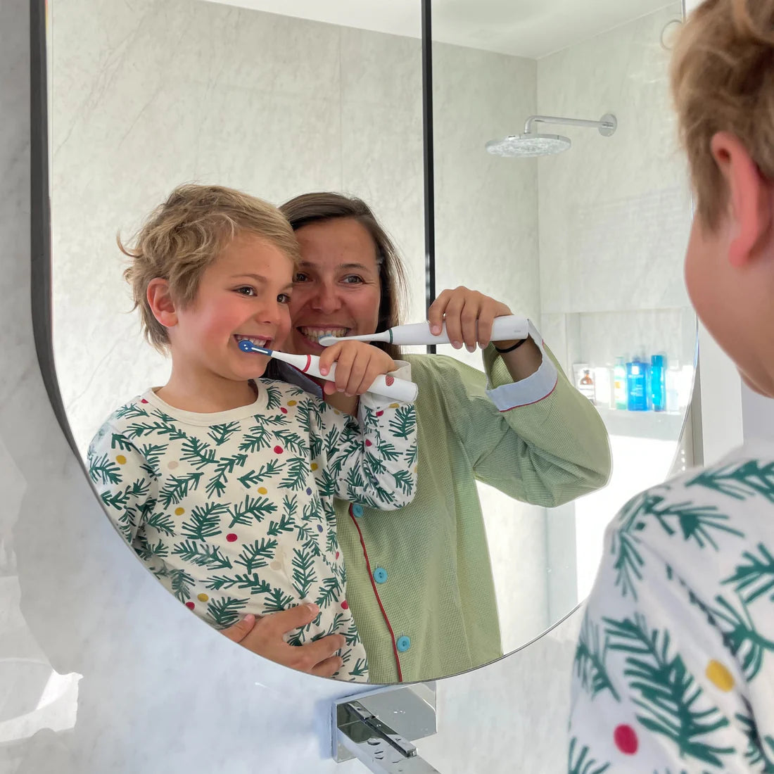 Georganics NEW - Sonic Toothbrush Set for Kids — view 2