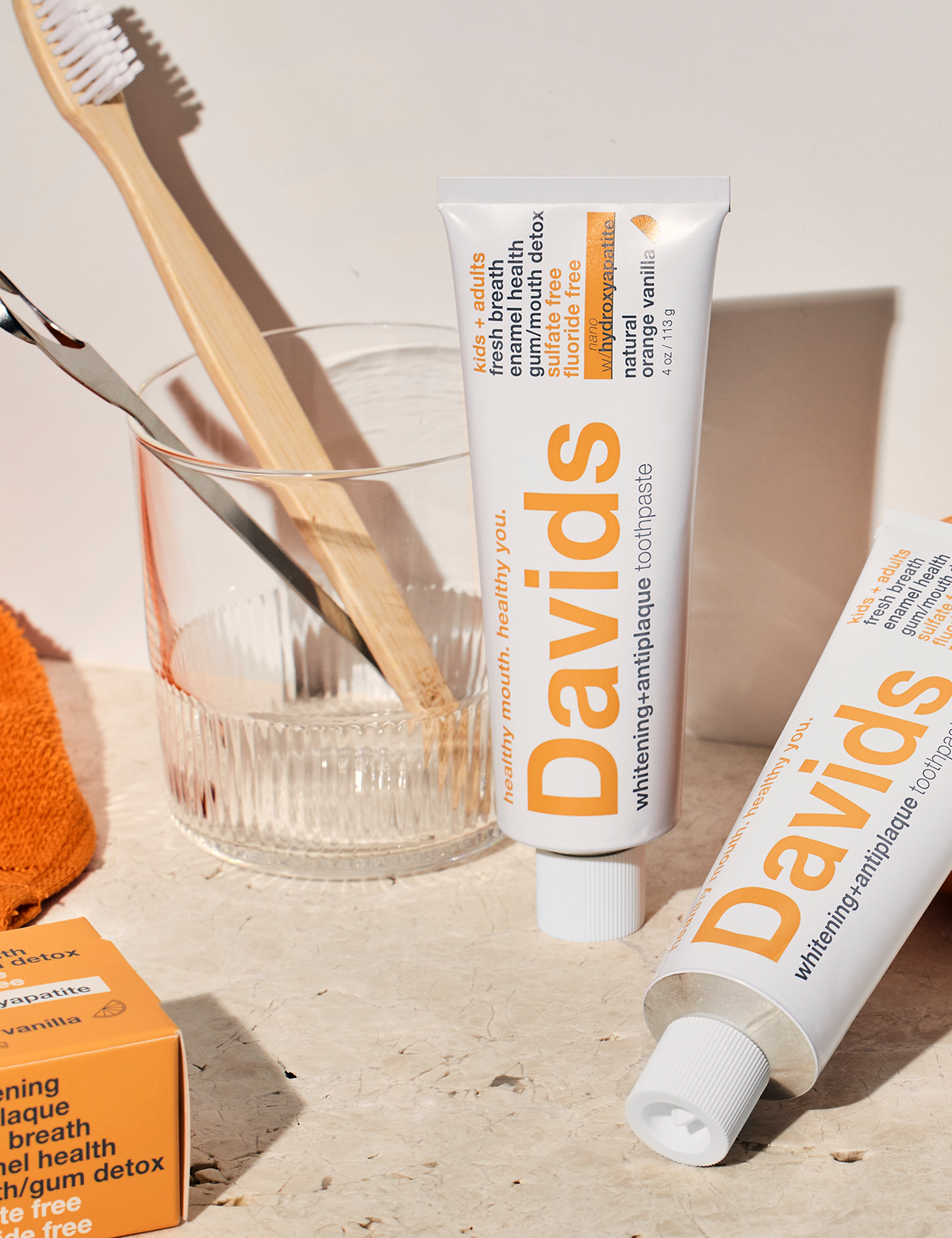 Davids Natural Toothpaste Davids kids + adults nano-hydroxyapatite premium toothpaste  /  orange vanilla — view 3